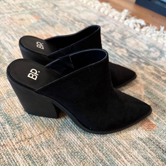 bp Women's 7 Black Mules Heels - Picture 3 of 8
